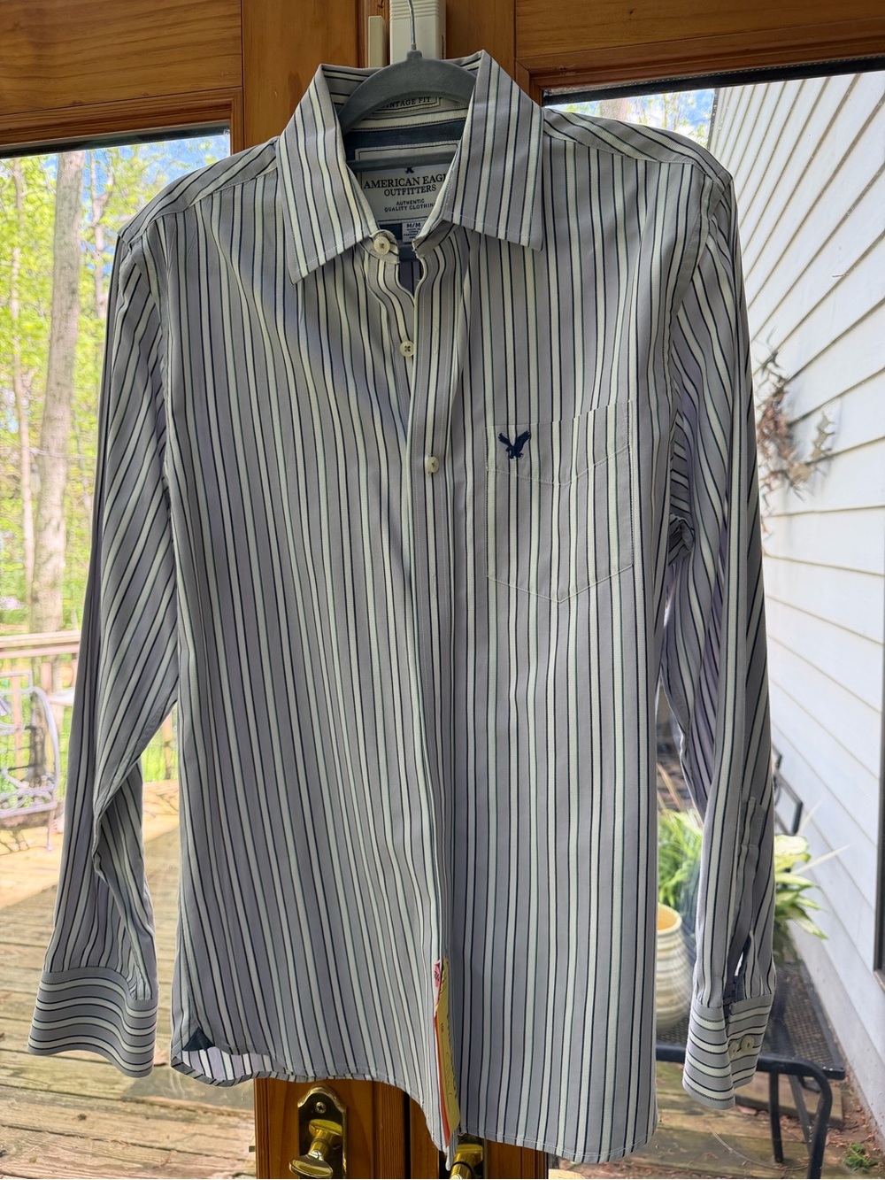 American Eagle sz M button down oxford.